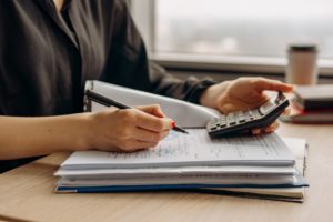 woman calculating numbers